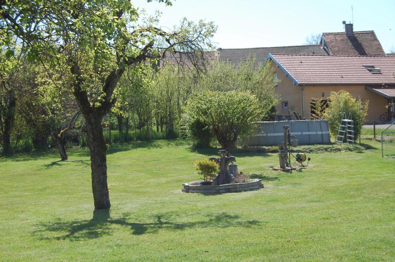 Chambre D'Hotes Juste-Confortable Fleurey-les-Lavoncourt Exterior foto