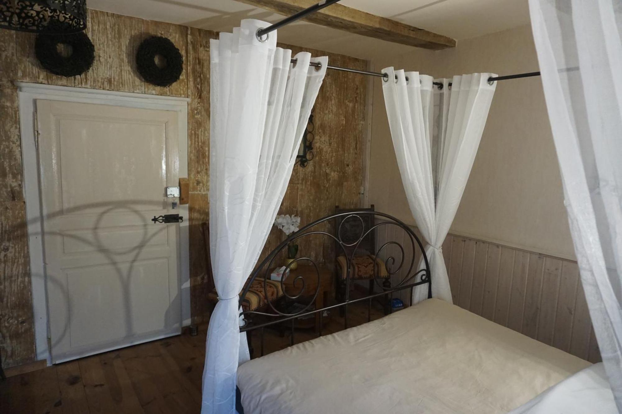 Chambre D'Hotes Juste-Confortable Fleurey-les-Lavoncourt Exterior foto