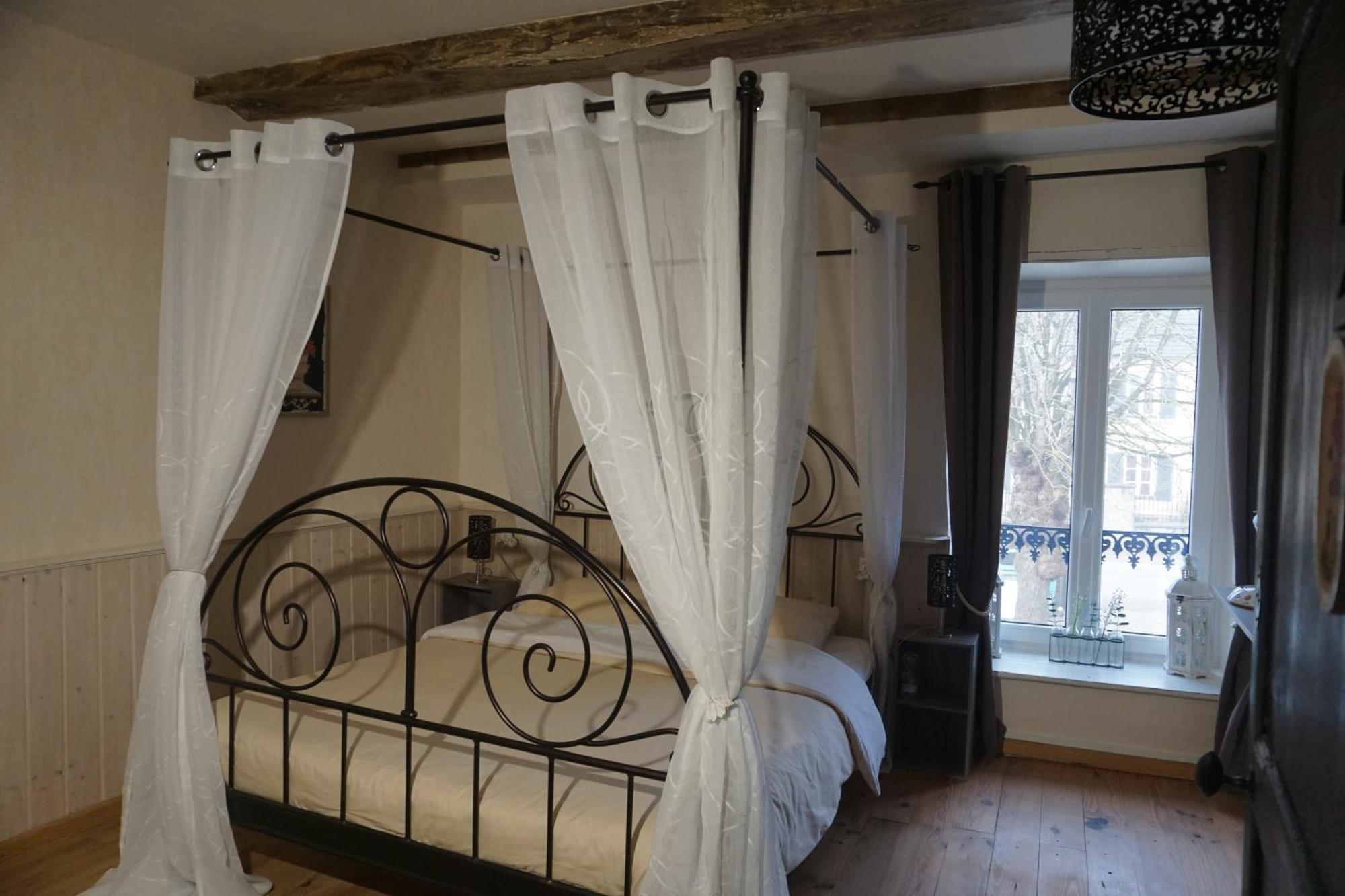 Chambre D'Hotes Juste-Confortable Fleurey-les-Lavoncourt Exterior foto
