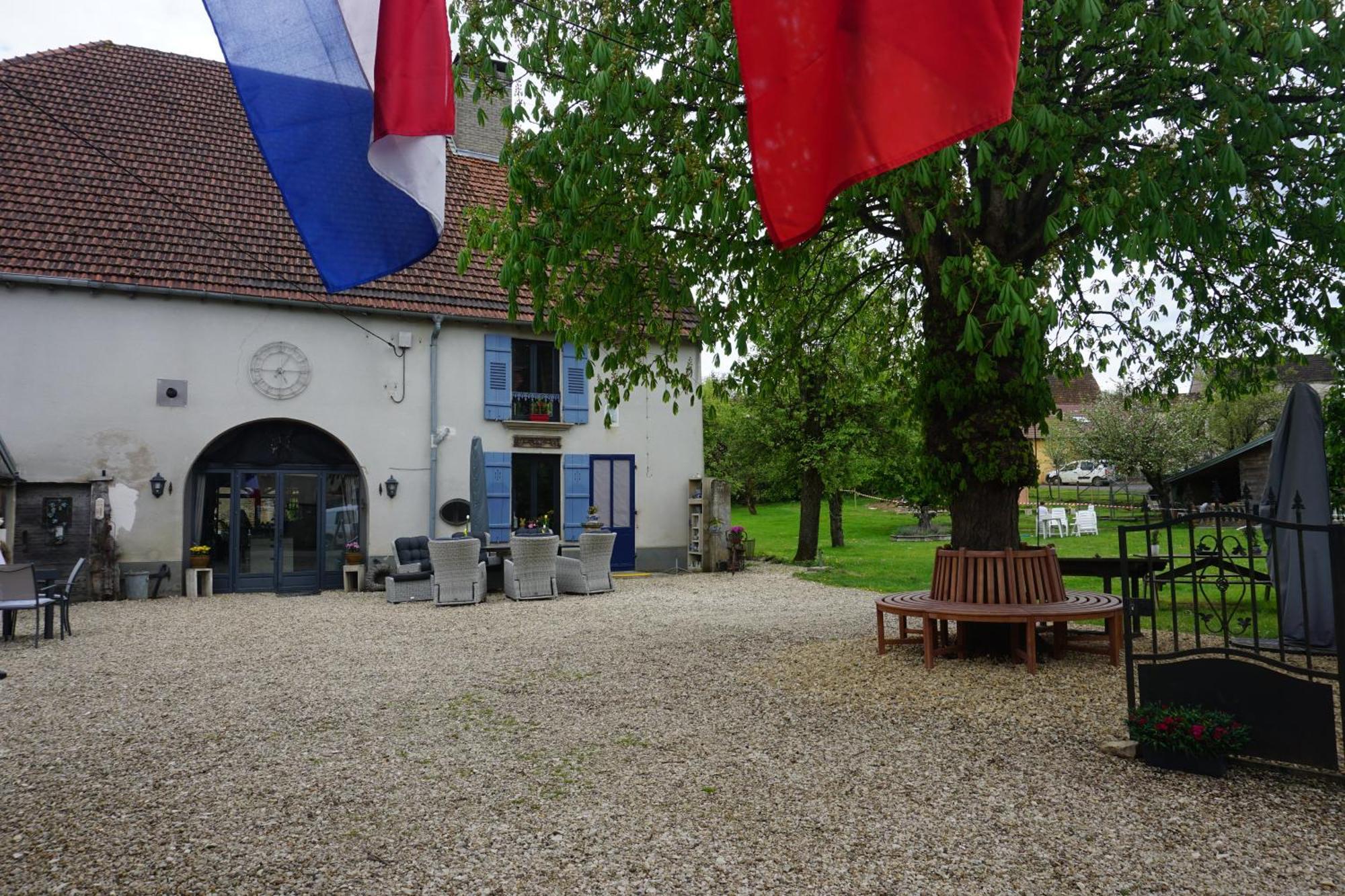 Chambre D'Hotes Juste-Confortable Fleurey-les-Lavoncourt Exterior foto
