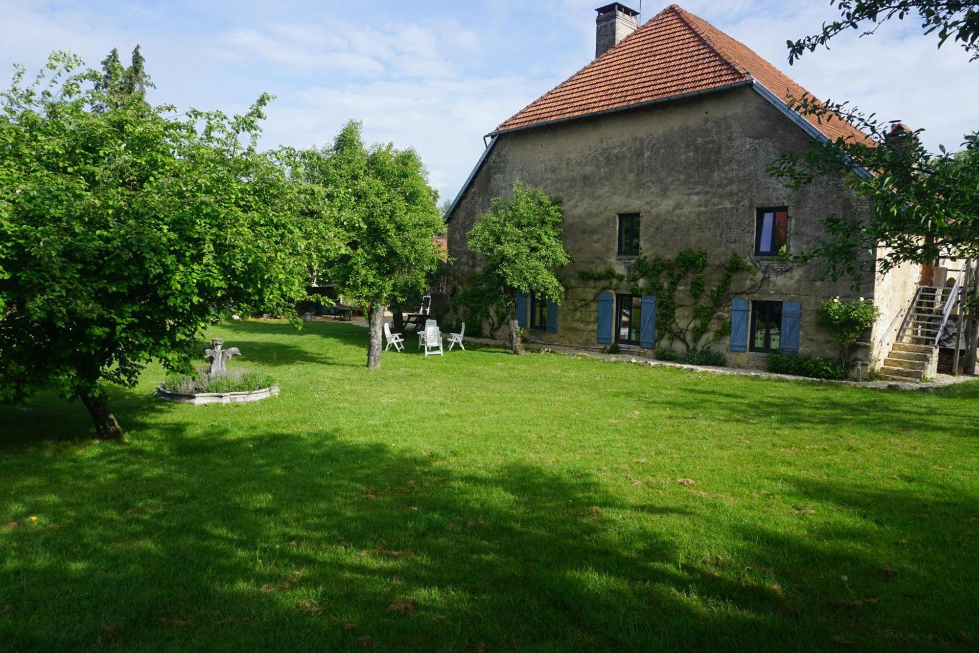 Chambre D'Hotes Juste-Confortable Fleurey-les-Lavoncourt Exterior foto