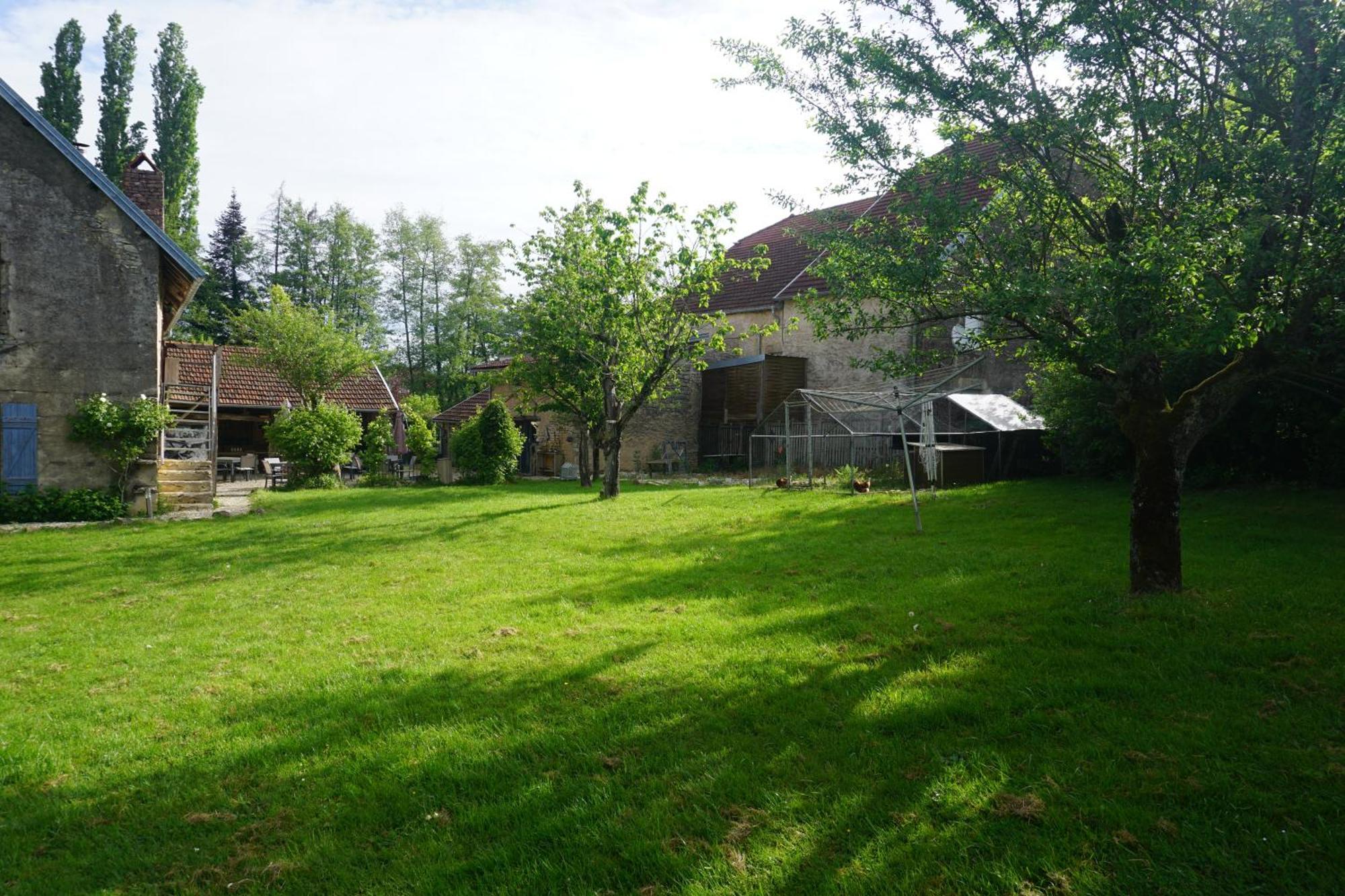 Chambre D'Hotes Juste-Confortable Fleurey-les-Lavoncourt Exterior foto